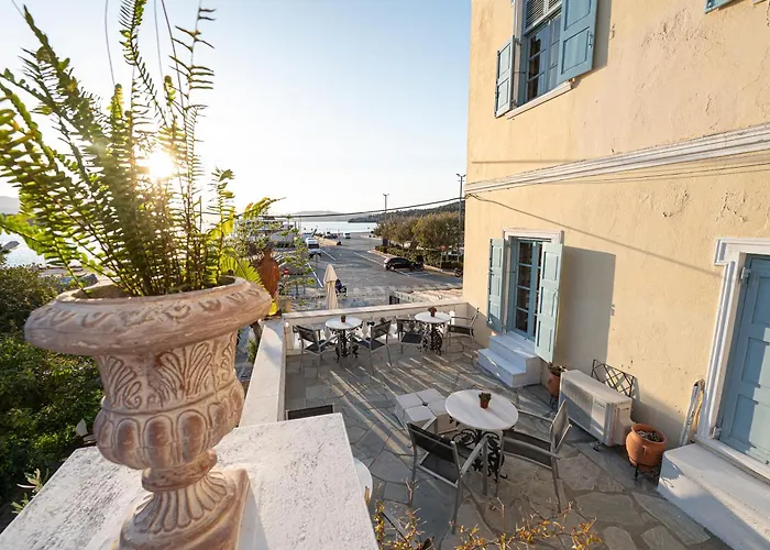 Dionysos Hotel